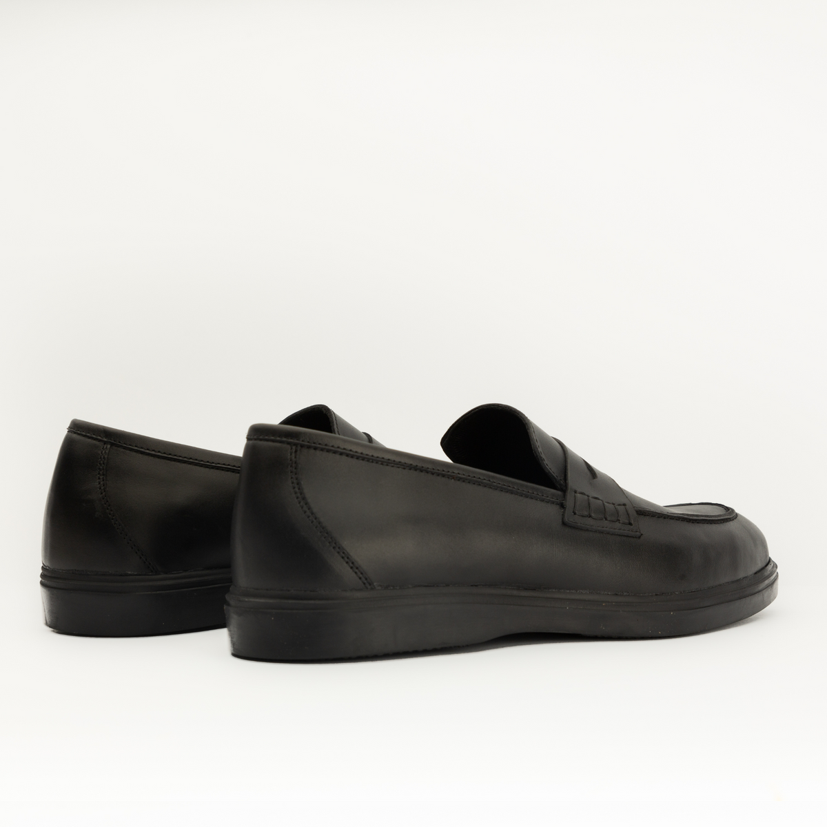 Mocassins en cuir noir