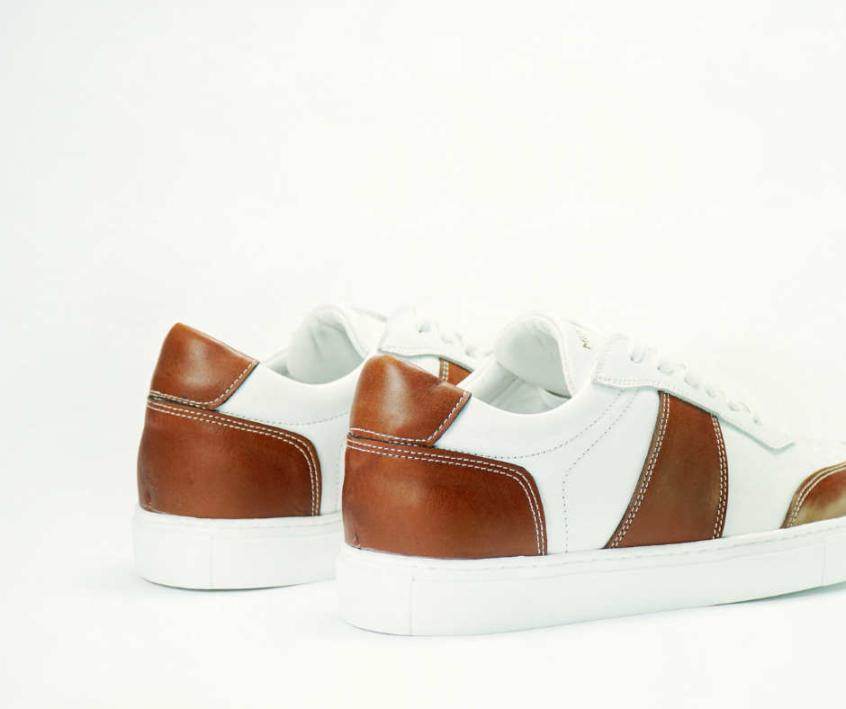 Sneakers COURT en cuir blanc et camel Men & Panda