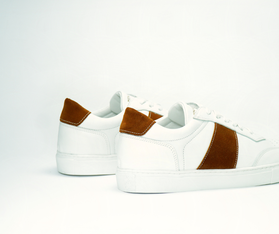 Sneakers COURT en cuir blanc et cognac Men & Panda