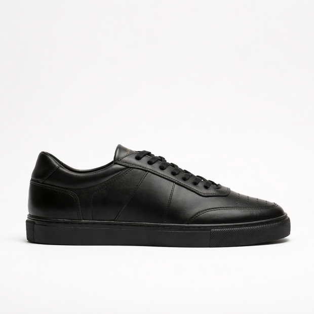 Sneakers COURT en cuir noir